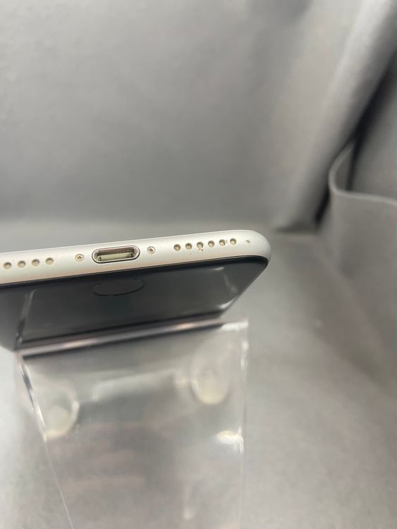 ���� ������ SIM�ե꡼ iPhoneSE-2 64GB �ۥ磻�ȿ�