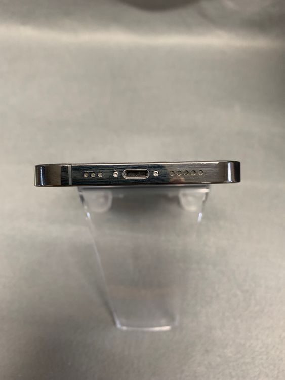 ���ʡ������ǡ�SIM�ե꡼��iPhone12pro 256GB ����ե����ȿ�