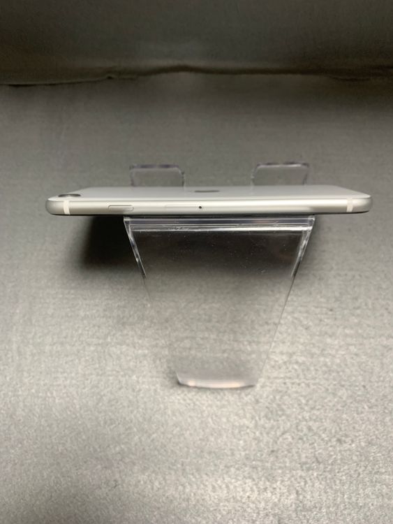 Ķ���� ������ SIM�ե꡼ iPhoneSE  �������� 256GB �ۥ磻�ȿ�