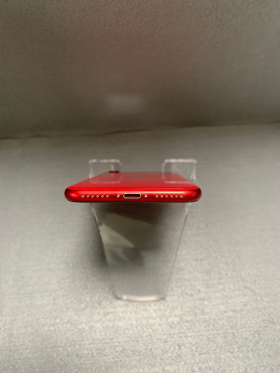 Ķ���� ������ SIM�ե꡼ iPhoneSE ��2���� 64GB ��åɿ�