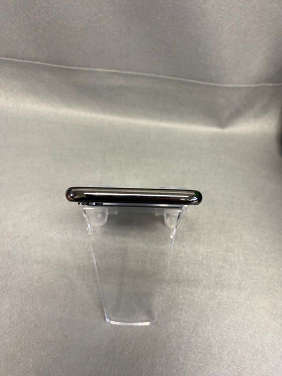 ���ʡ������ǡ�SIM�ե꡼��iPhone X 256GB ���ڡ������쥤��