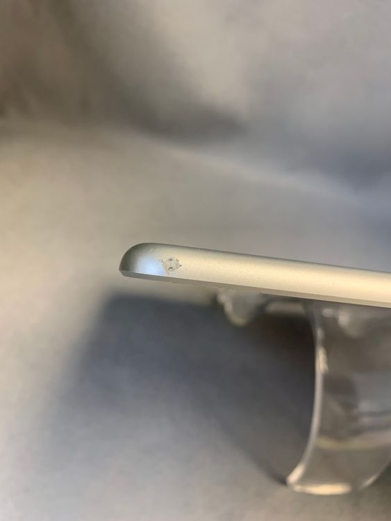 ����� SIM�ե꡼ iPad����6���� 32GB Wi-Fi+Cellular�� ����С���