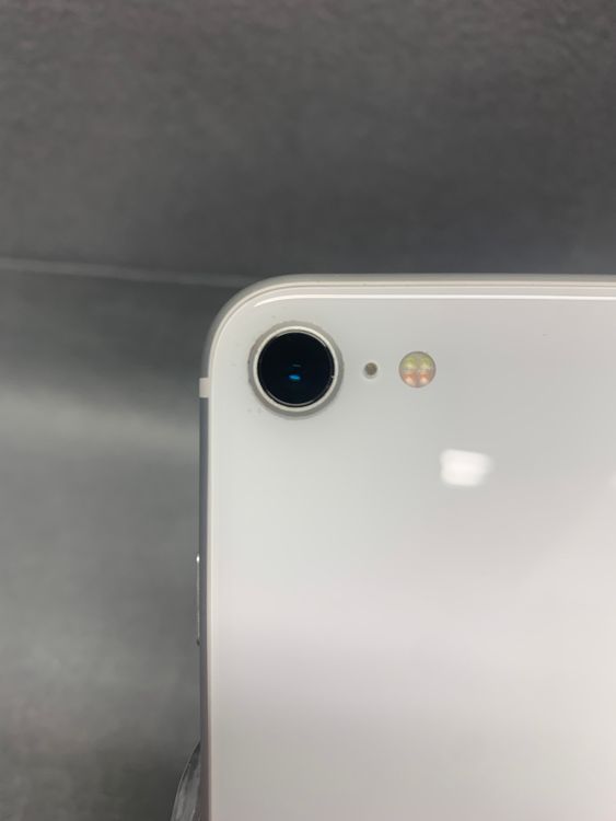 ���ʡ������ǡ�SIM�ե꡼��iPhoneSE ��2���塡 64GB �ۥ磻�ȿ�