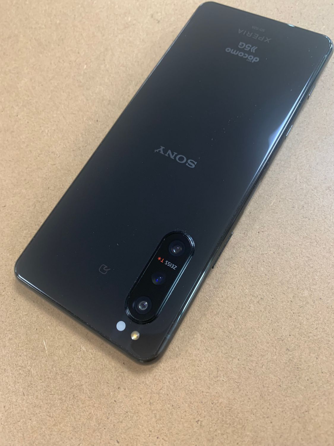 ムスビー｜美品 docomo版 SIMフリー XPERIA 5 SO-52A 128GB