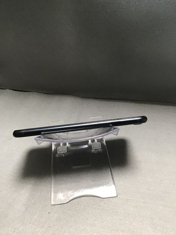 šǡSIMե꡼iPhoneSE 3塡ߥåɥʥȿ