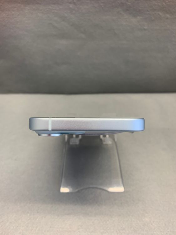 ���ʡ������ǡ�SIM�ե꡼��iPhone15 128GB �֥롼��