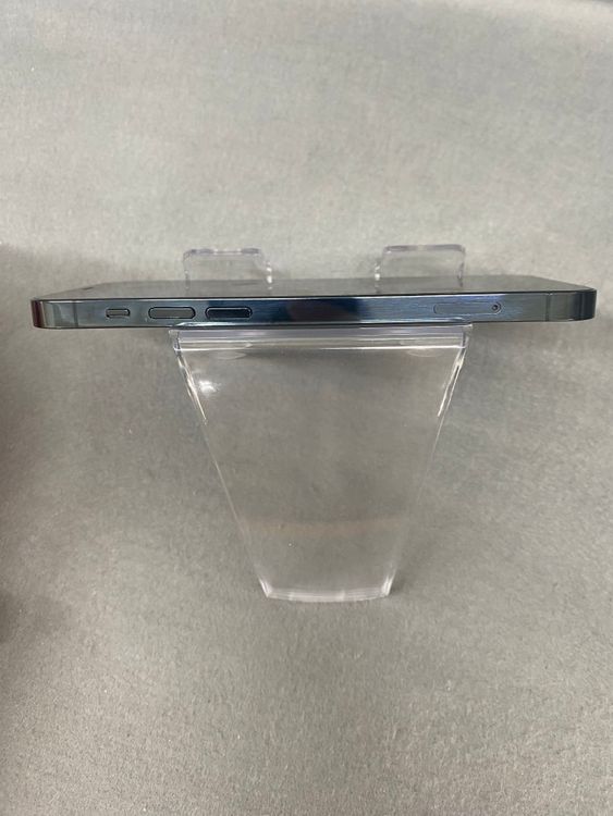 Ķ���ʡ������ǡ�SIM�ե꡼��iPhone12 Pro  256GB �ѥ��ե��å��֥롼��