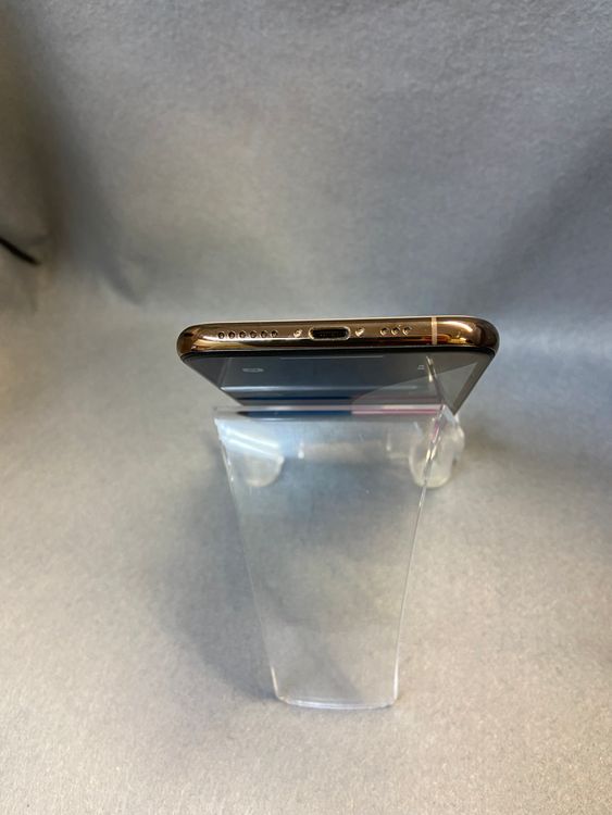 ���ʡ������ǡ�SIM�ե꡼��iPhoneXS 256GB ������ɿ�