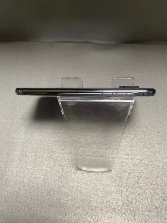 ���� ������ SIM�ե꡼ iPhoneXS 64GB ���ڡ������졼��