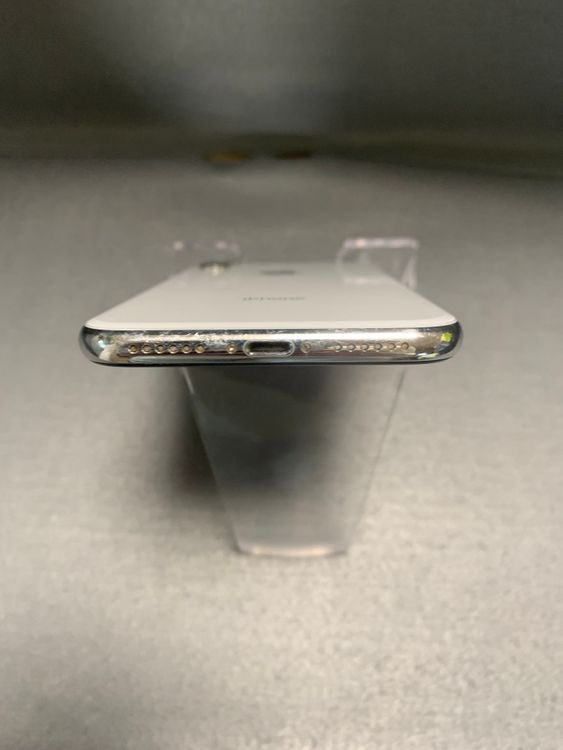 ������� ������ SIM�ե꡼ iPhoneX 64GB ����С���