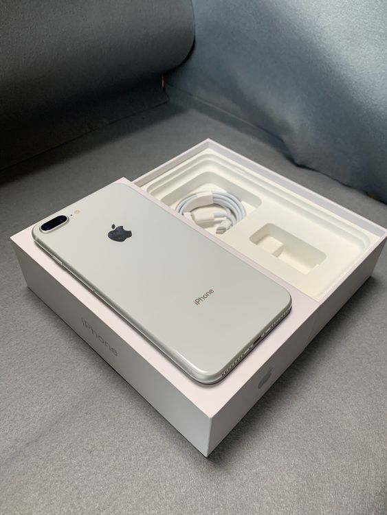 ʡǡSIMե꡼IPhone8 plus 64GB ۥ磻ȿ
