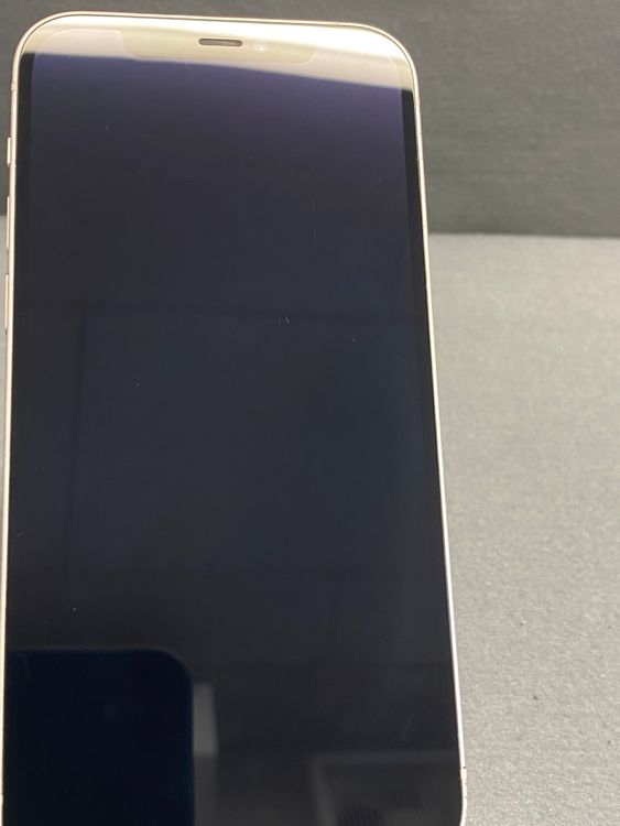 ���ʡ������ǡ�SIM�ե꡼��iPhone12 64GB �ۥ磻�ȿ�