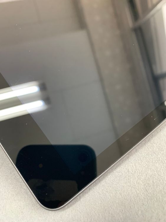 ���� ������ iPad ��9���� 64GB Wi-Fi�� ���ڡ������쥤��