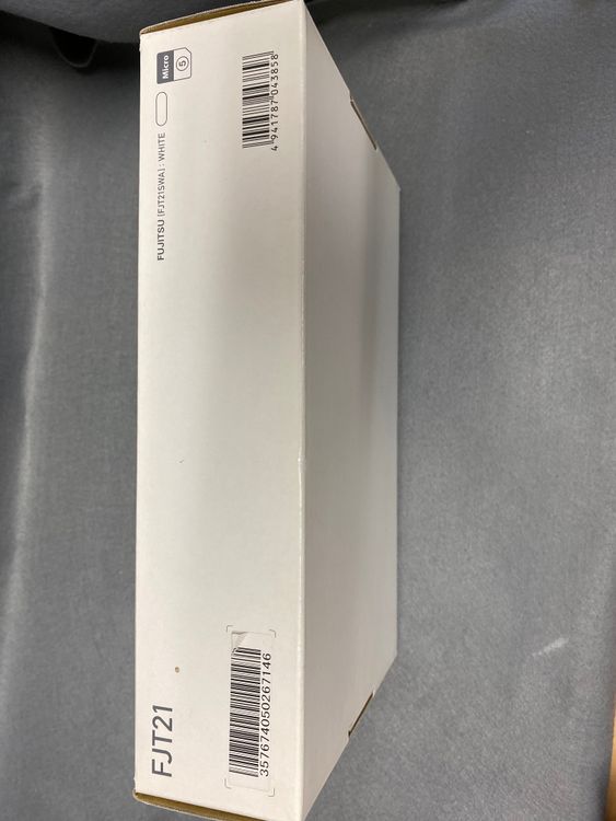 ����̤���ѡ�ARROWS Tab FJT21���ۥ磻�ȿ�