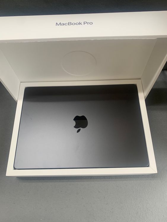 ����Ʊ�� MacBook Pro 14�������2024ǯ��M4 16GB/512GB