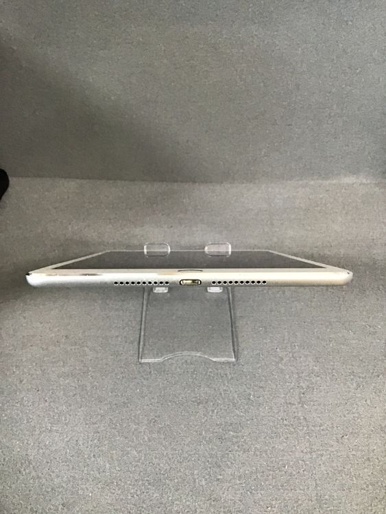   iPad mini 4 64GB WiFi С