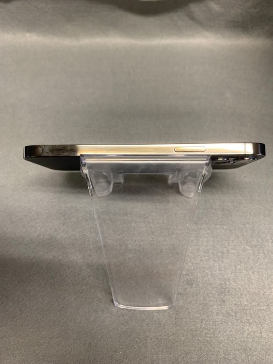 ���ʡ������ǡ�SIM�ե꡼��iPhone12pro 256GB ����ե����ȿ�