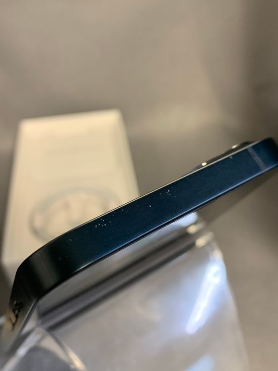 ���ʡ������ǡ�SIM�ե꡼��iPhone13 128GB �ߥåɥʥ��ȿ�