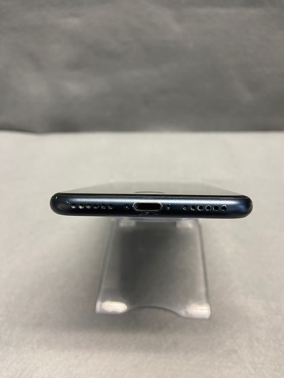 ���ʡ������ǡ�SIM�ե꡼��iPhoneSE ��3���塡 64GB �ߥåɥʥ��ȿ�