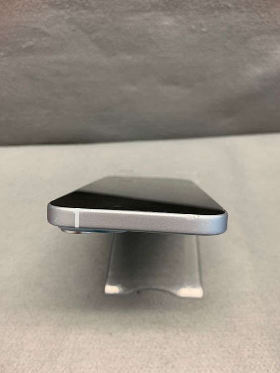 ���ʡ������ǡ�SIM�ե꡼��iPhone15 128GB �֥롼��