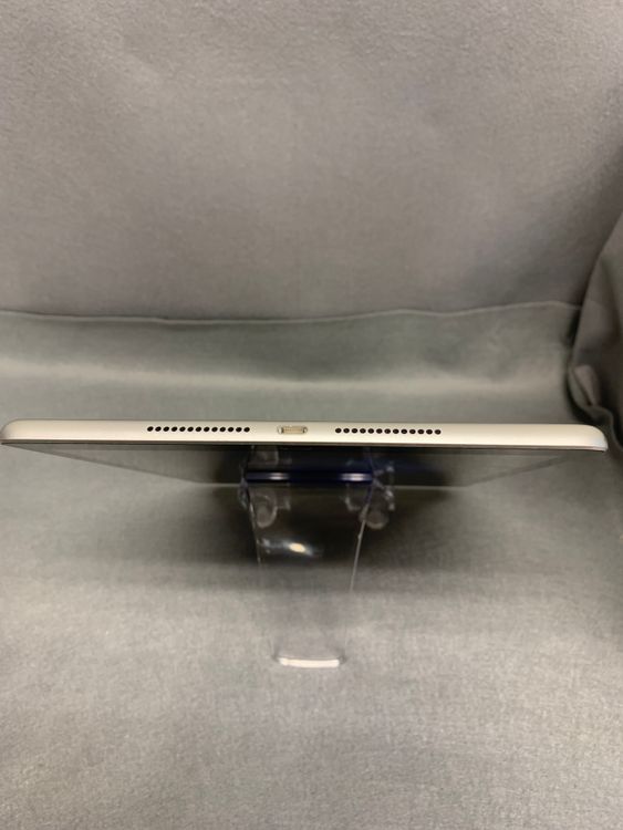 ���ʡ������ǡ�Wi-Fi�ǡ�iPad  ��9���塡 64GB ����С���