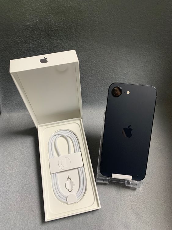 ̤ Appleȥ SIMե꡼ iPhone16e 128GB ֥å