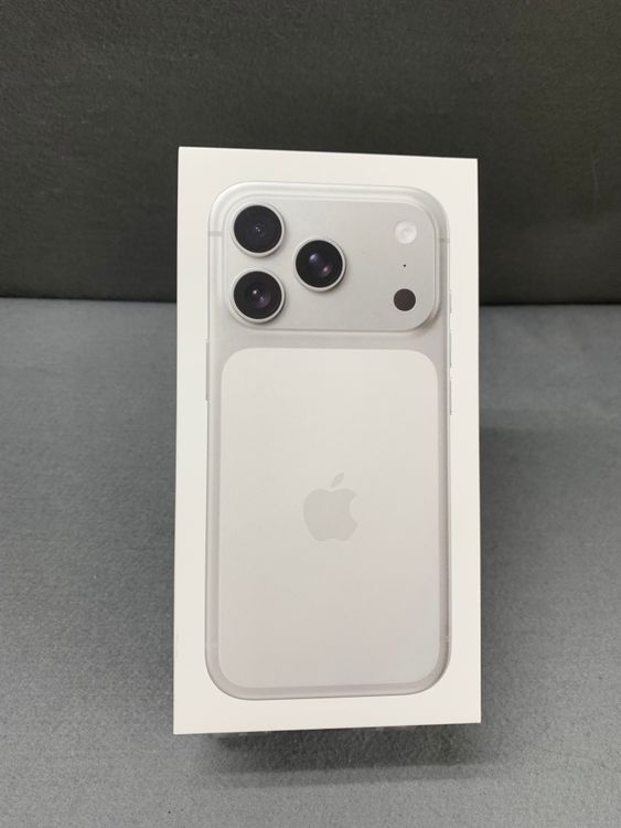 ����̤���� Apple���ȥ��� SIM�ե꡼ iPhone17 Pro 256GB ����С���