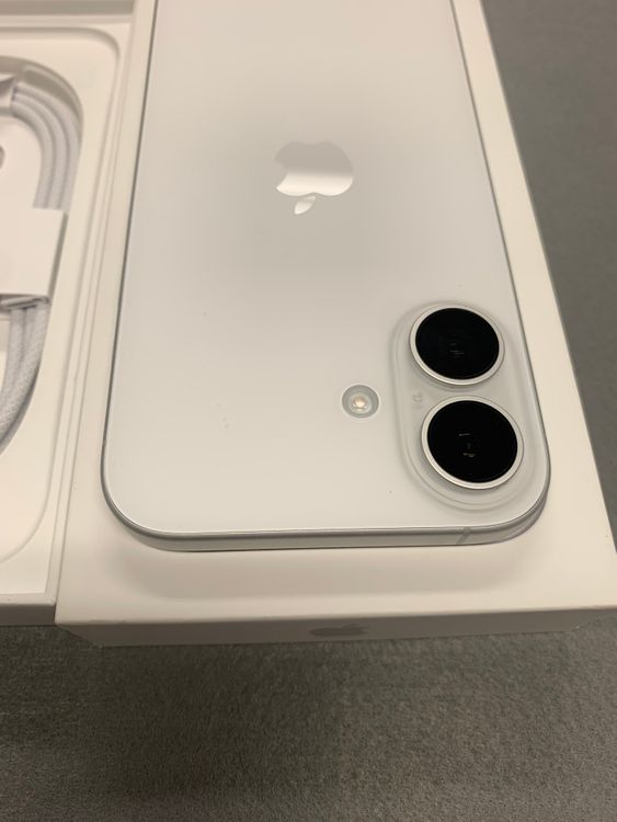 Ķ���ʡ������ǡ�sim�ե꡼��iPhone16 256GB �ۥ磻�ȿ�