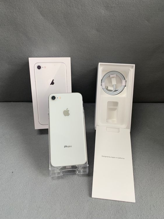 Ķ���� ������ SIM�ե꡼ iPhone8 64GB ����С���