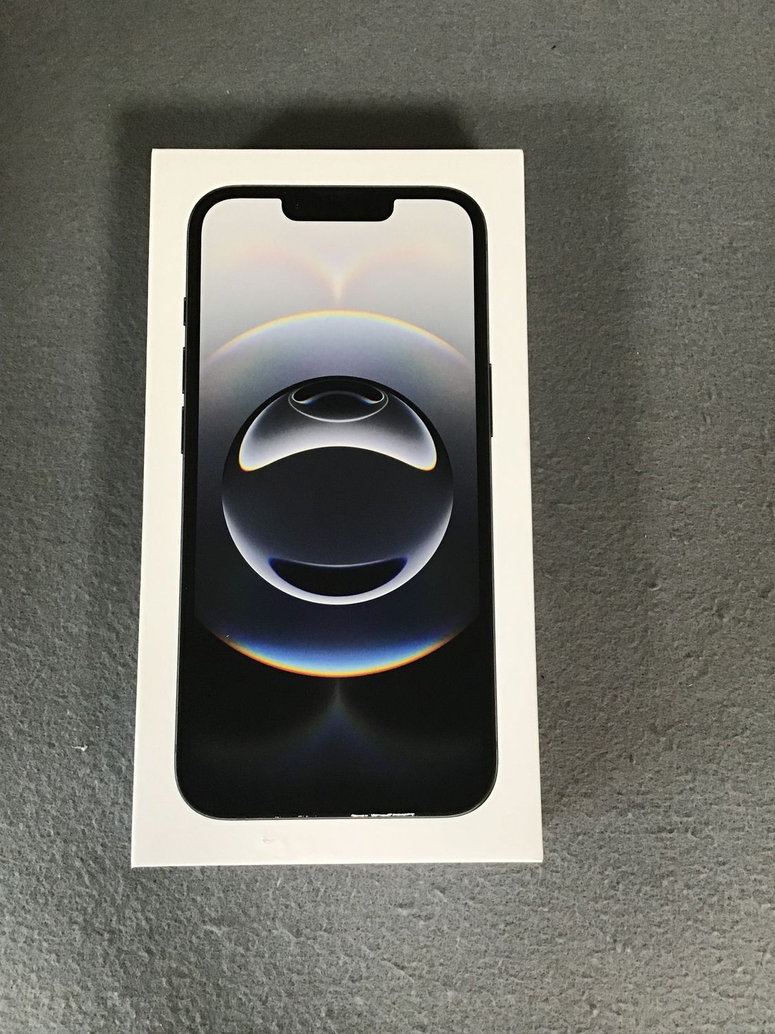 ムスビー｜新品未開封 Appleストア版 SIMフリー iPhone16e 256GB