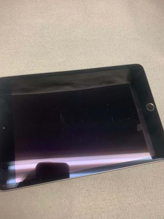 ���ʡ������ǡ�Wi-Fi�ǡ�iPad mini ��5���塡 64GB ���ڡ������쥤��