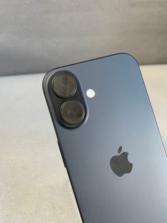 Ķ���� Apple���ȥ��� SIM�ե꡼ iPhone16 128GB �֥�å���