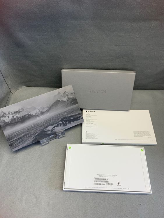����̤������Apple Watch Ultra ��3���� Cellular�� 49mm�֥�å�
