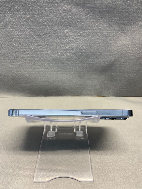 Ķ���ʡ������ǡ�SIM�ե꡼��iPhone13 Pro 256GB ������֥롼��