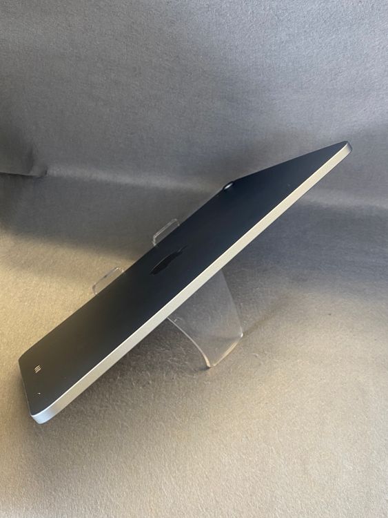 ���� ��iPad Air ��4���� 64GB WiFi�� �������֥롼��