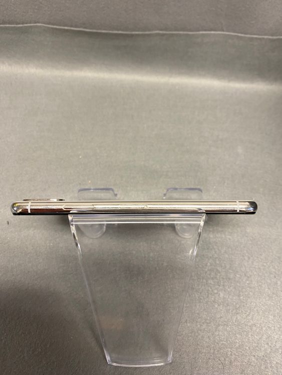 ���ʡ������ǡ�SIM�ե꡼��iPhoneX 64GB ����С���