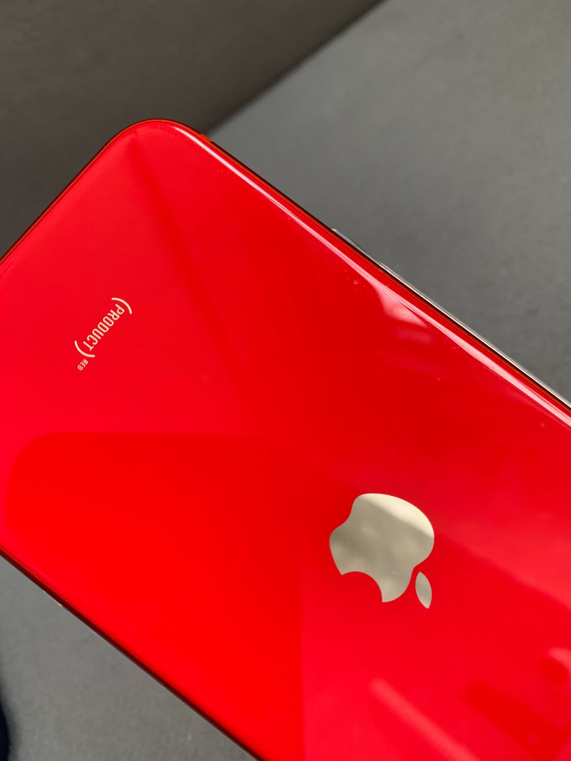 ムスビー｜美品 Appleストア版 SIMフリー iPhoneSE 第2世代 256GB