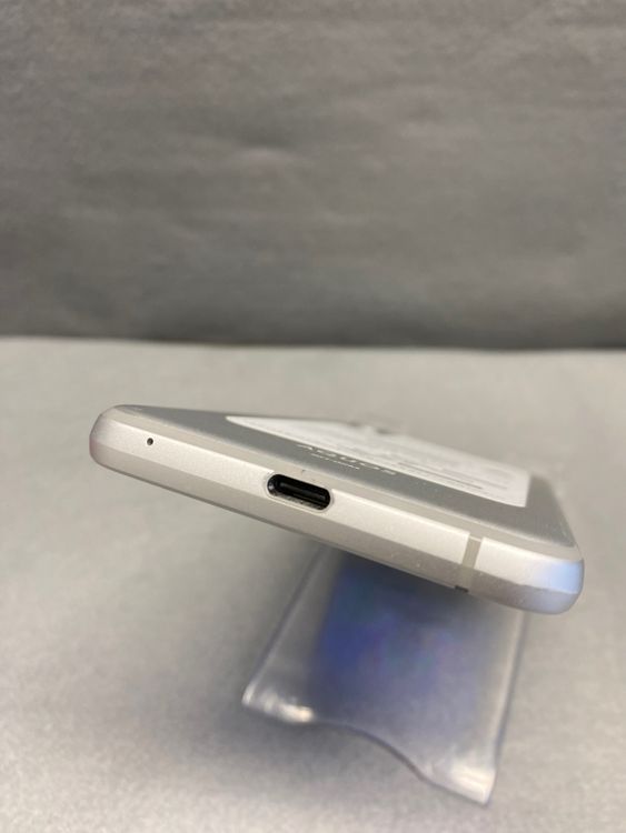 ���ʡ������ǡ�SIM�ե꡼��AQUOS sense3 64GB ����С���