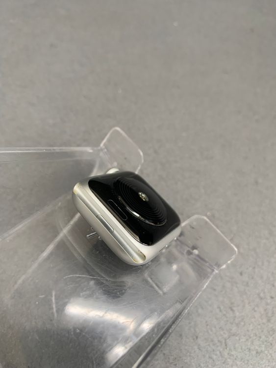 ���� Apple Watch SE ��1���� 32GB GPS��ǥ� 40mm
