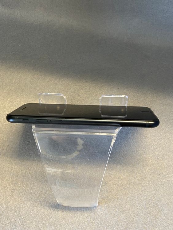 Ķ���ʡ������ǡ�SIM�ե꡼��iPhoneSE ��3���塡256GB �ߥåɥʥ��ȿ�