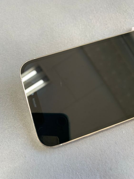 ���� Apple���ȥ��� SIM�ե꡼��iPhone12 Pro 256GB ����С���