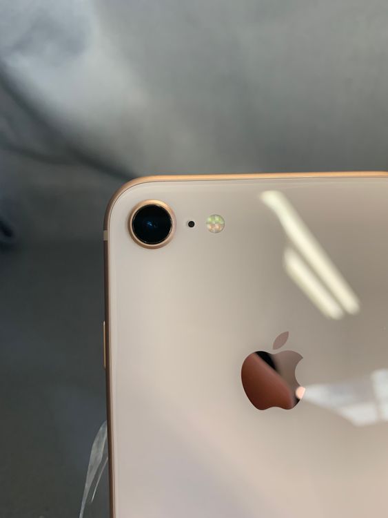 ���ʡ������ǡ�SIM�ե꡼��iPhone8 64GB ������ɿ�