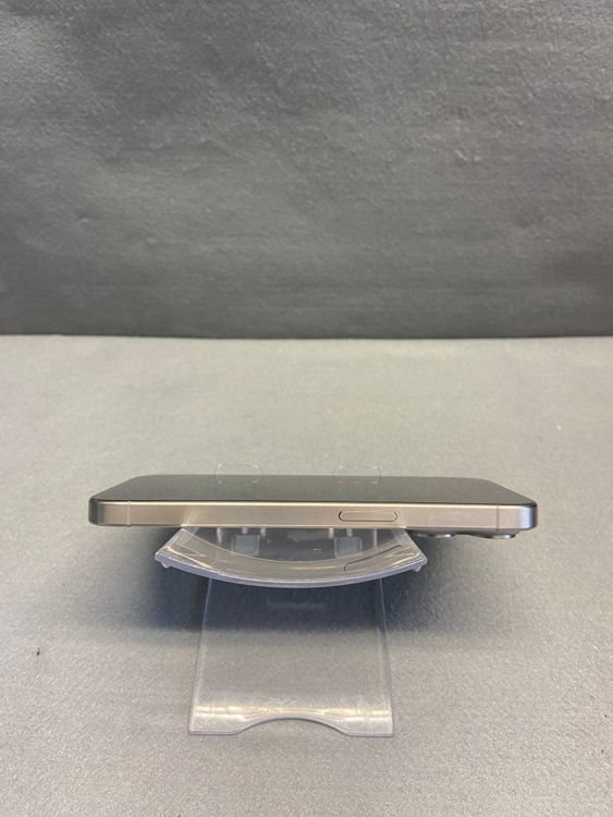 Ķ���� Apple���ȥ��� SIM�ե꡼ iPhone15 Pro 256GB