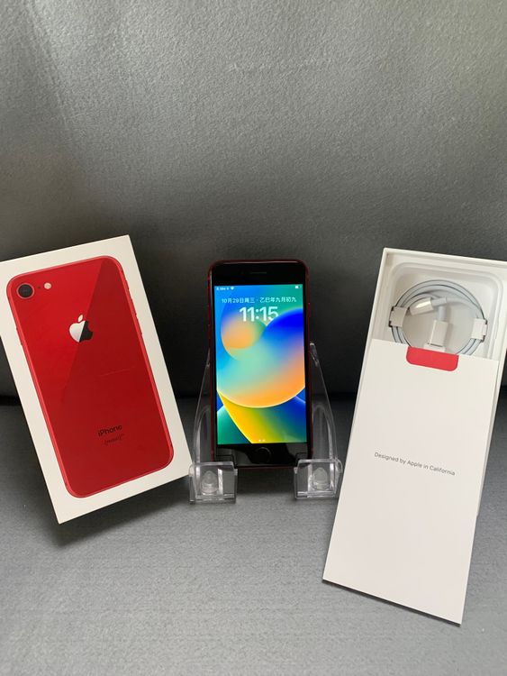 美品 国内版 SIMフリー iPhone8 64GB レッド色