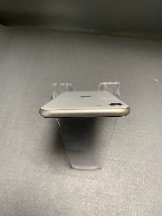 Ʊ  SIMե꡼ iPhoneSE 3 64GB 饤ȿ