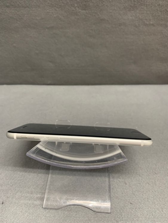 ���� ������ SIM�ե꡼ iPhoneSE �裲���� 64GB �ۥ磻�ȿ�