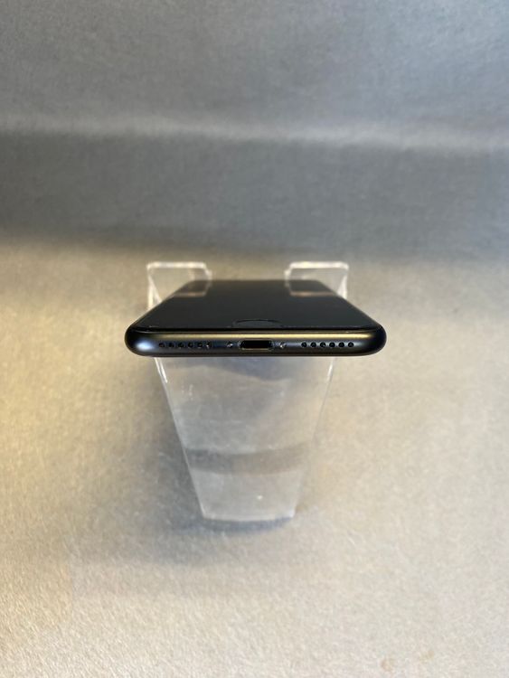 Ķ���� ������ SIM�ե꡼ iPhoneSE ��2���� 64GB �֥�å���