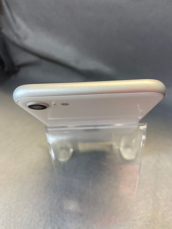 ���ʡ������ǡ�sim�ե꡼��iPhoneSE ��2���塡128gb  �ۥ磻�ȿ�