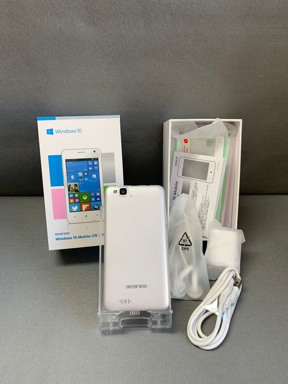 ���� SIM�ե꡼ Windows 10 Mobile LTE 8GB �ۥ磻�ȿ�