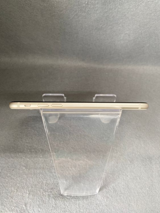 Ķ���� ������ SIM�ե꡼ iPhoneSE ��3���� 64GB �������饤�ȿ�